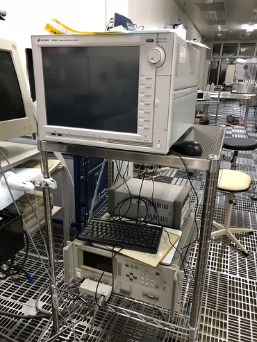 半導体パラメータアナライザー